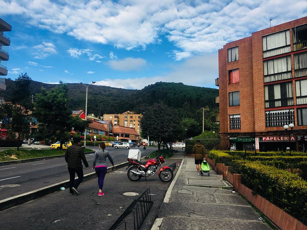 Bogotá Cuts Public Transit Fares for Low-Income Residents Starting Now