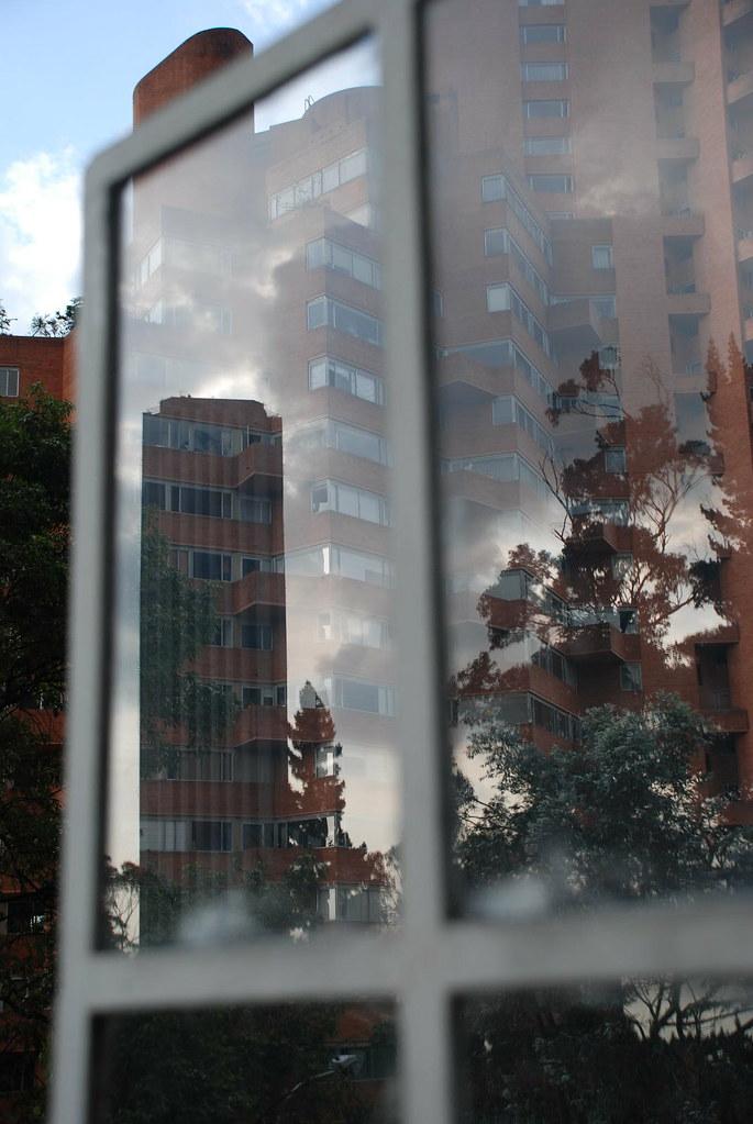 Bogotá Commercial Real Estate Projects Advance Amid Zoning and Market Pressures